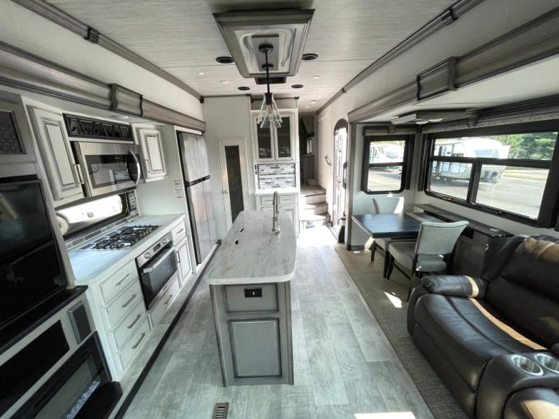 2020 Keystone Montana 3120RL, $ 59,990