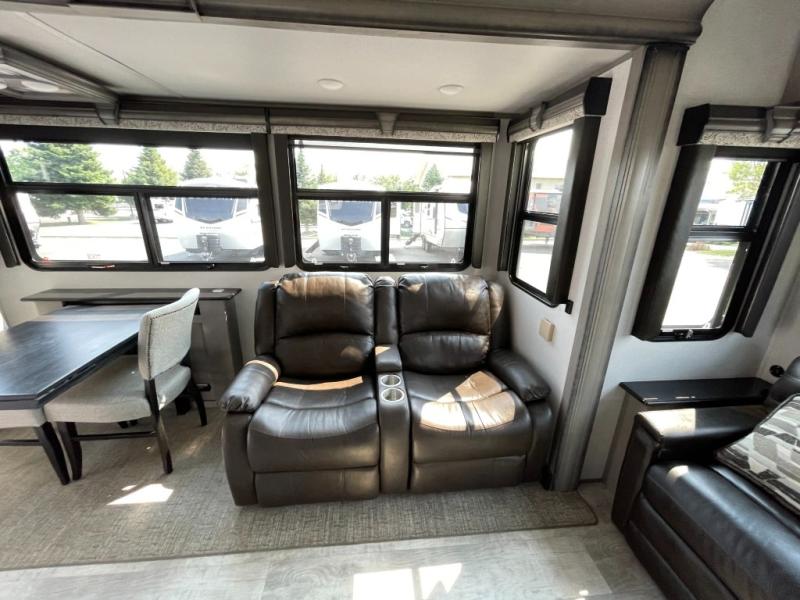 2020 Keystone Montana 3120RL, $ 59,990