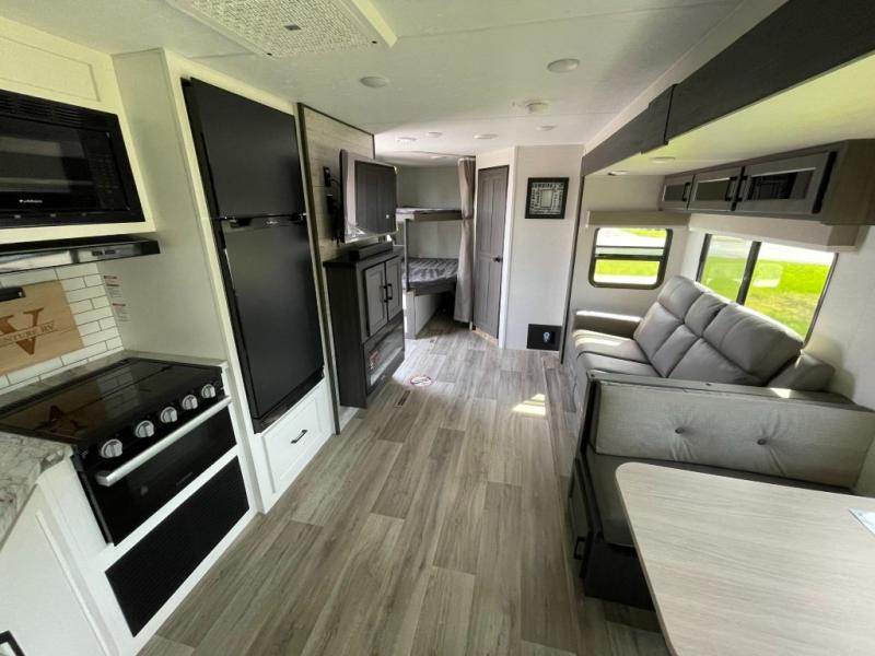 2025 Venture SportTrek ST292VBH, $ 49,990