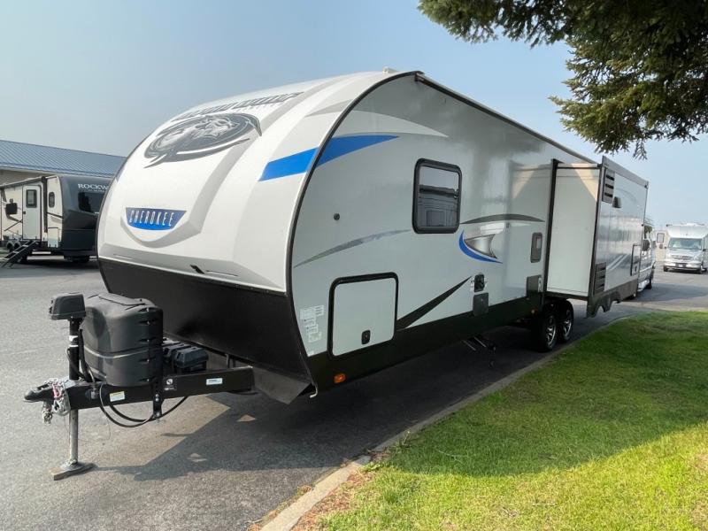 2021 Forest River Cherokee Alpha Wolf 26RL-L, $ 29,990