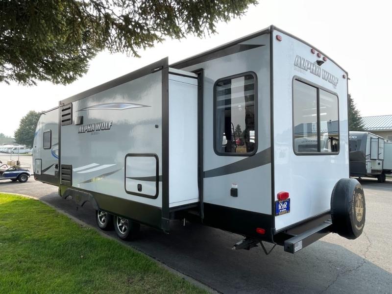 2021 Forest River Cherokee Alpha Wolf 26RL-L, $ 29,990