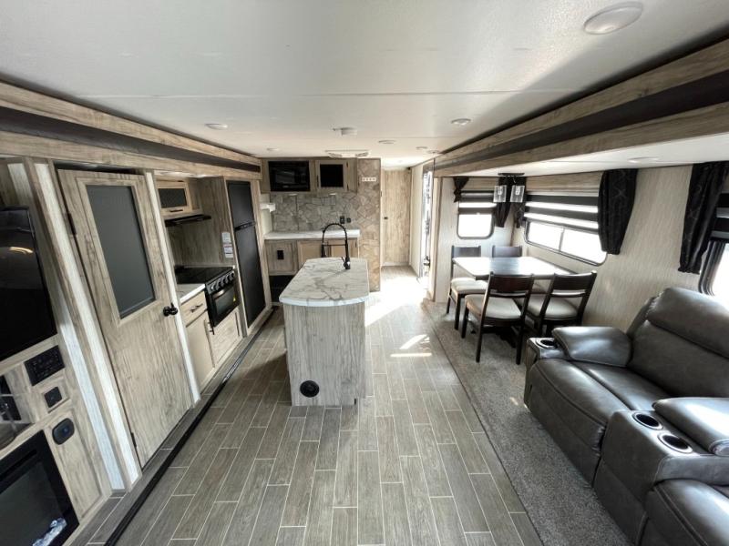 2021 Forest River Cherokee Alpha Wolf 26RL-L, $ 29,990