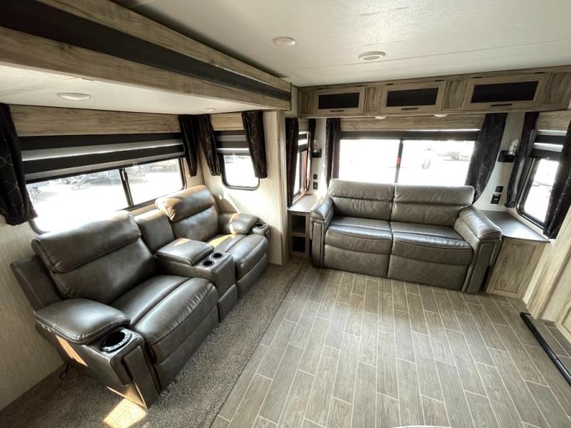 2021 Forest River Cherokee Alpha Wolf 26RL-L, $ 29,990