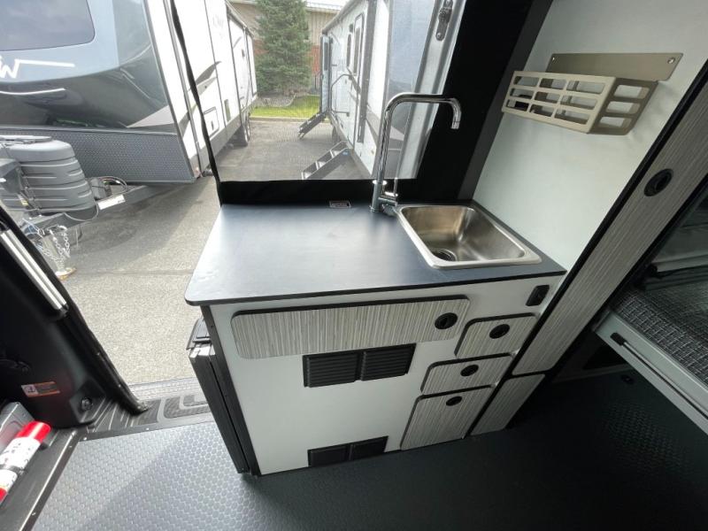 2022 Winnebago Revel 44E, $ 129,990