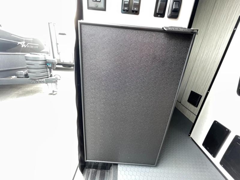 2022 Winnebago Revel 44E, $ 129,990