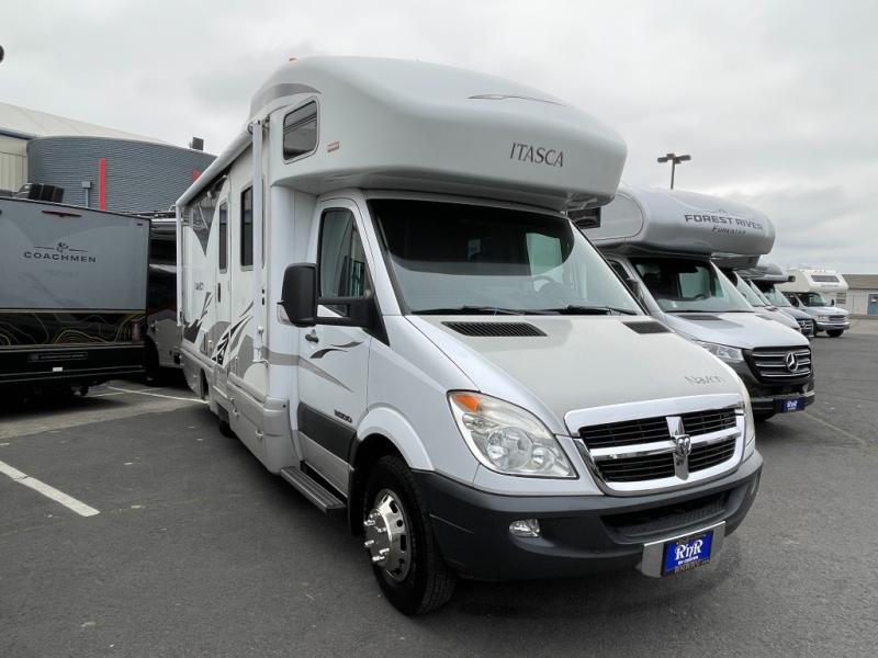 2009 Itasca Navion 24A, $ 57,998