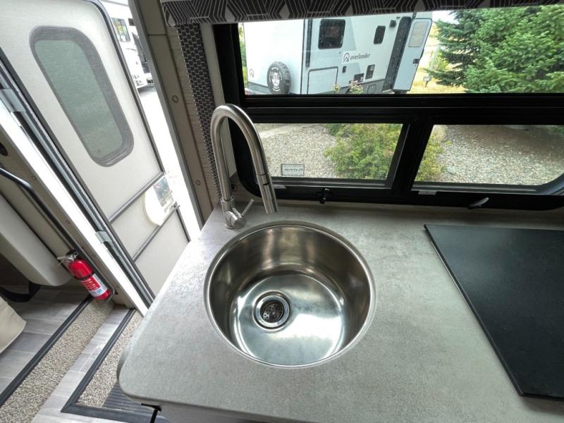 2023 Thor Motor Coach Vegas 24.1, $ 89,990