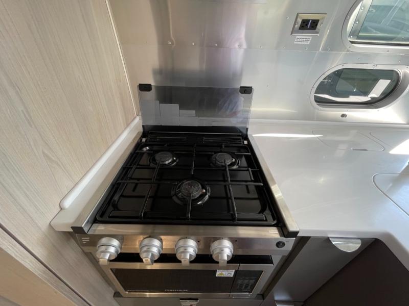 2024 Airstream Globetrotter 25FB, $ 99,990
