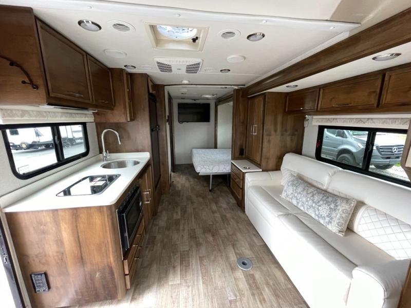 2019 Tiffin Motorhomes Wayfarer 24 FW, $ 99,990