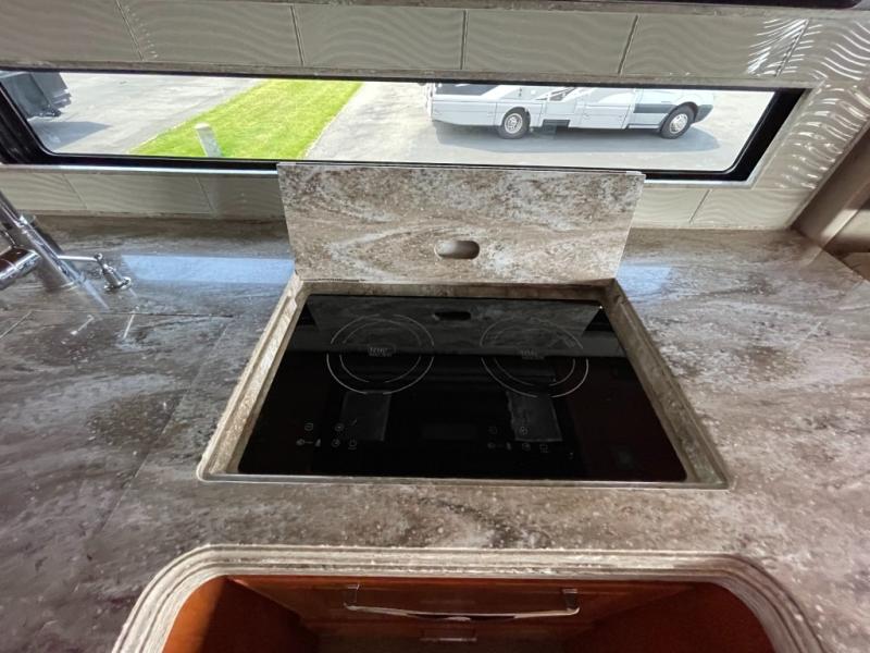 2019 Tiffin Motorhomes Allegro Bus 40 IP, $ 258,990