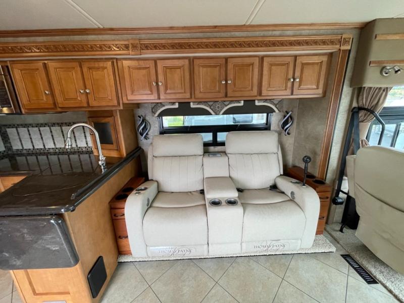 2015 Itasca Suncruiser® 35P, $ 99,990