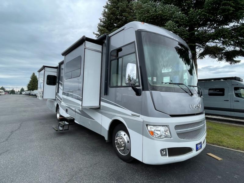 2015 Itasca Suncruiser® 35P, $ 99,990