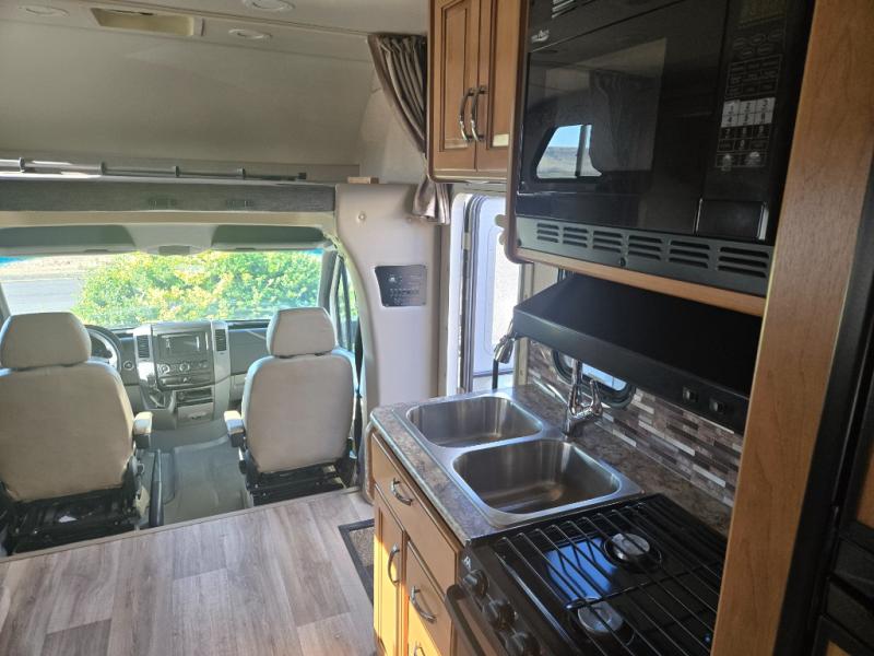 2017 Thor Motor Coach Four Winds Sprinter 24HL, $ 64,995