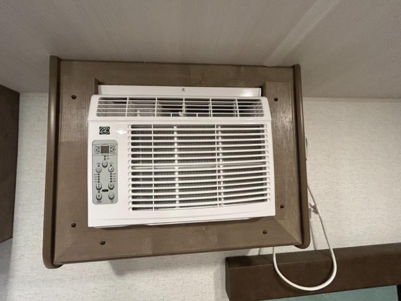 2025 Keystone Springdale Mini 1700FQ, $ 17,490