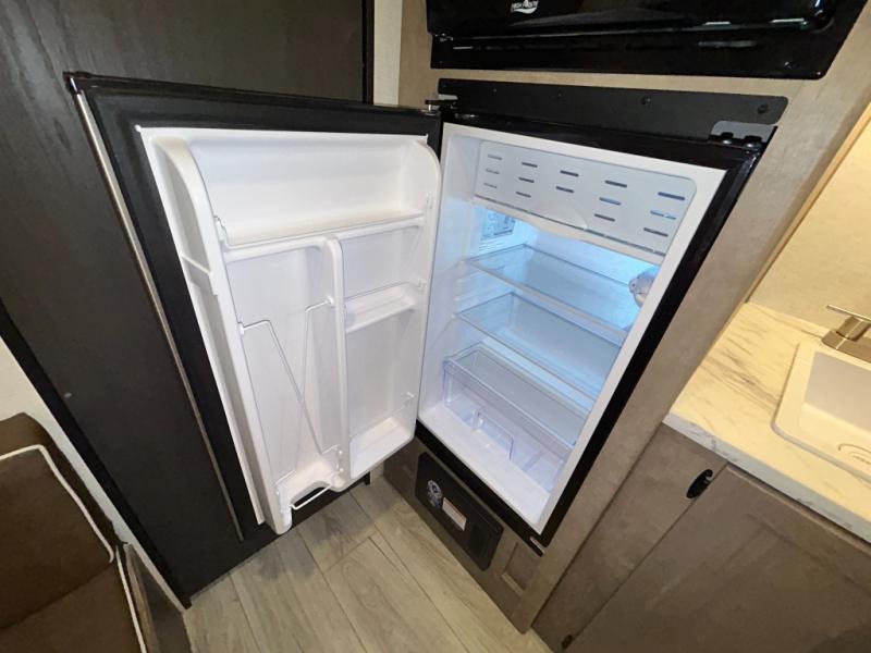 2025 Keystone Springdale Mini 1700FQ, $ 17,490