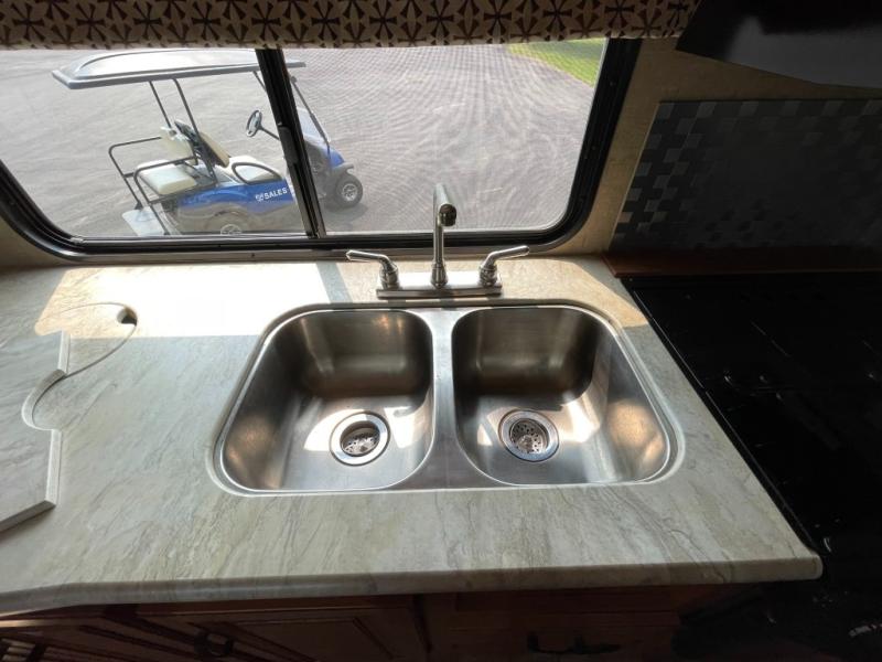 2017 Forest River Sunseeker 3010DS, $ 74,990