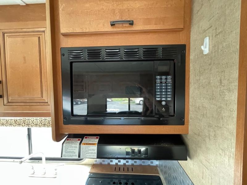 2017 Forest River Sunseeker 3010DS, $ 74,990