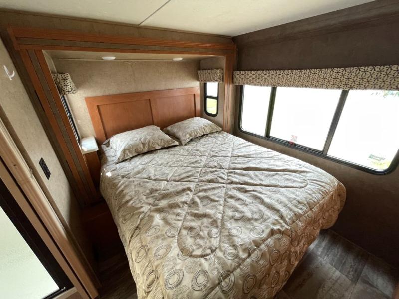 2017 Forest River Sunseeker 3010DS, $ 74,990