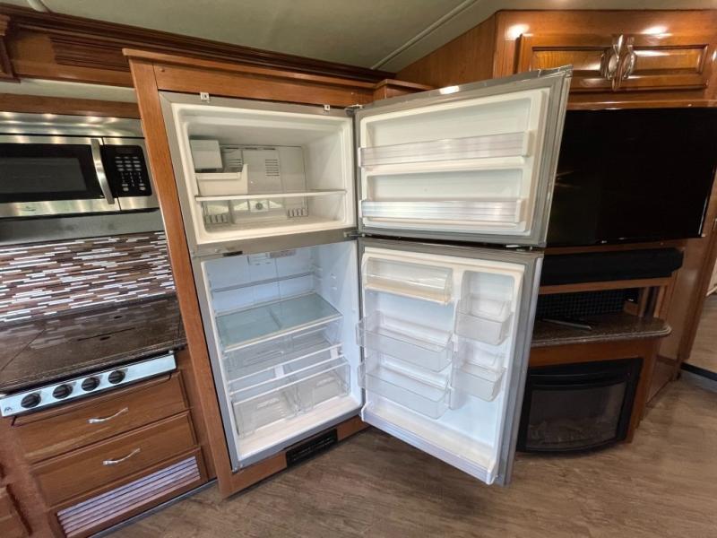 2018 Fleetwood Pace Arrow® LXE 38K, $ 149,990
