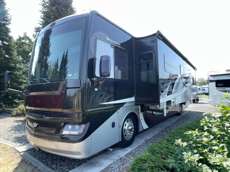 2018 Fleetwood Pace Arrow® LXE 38K, $ 149,990