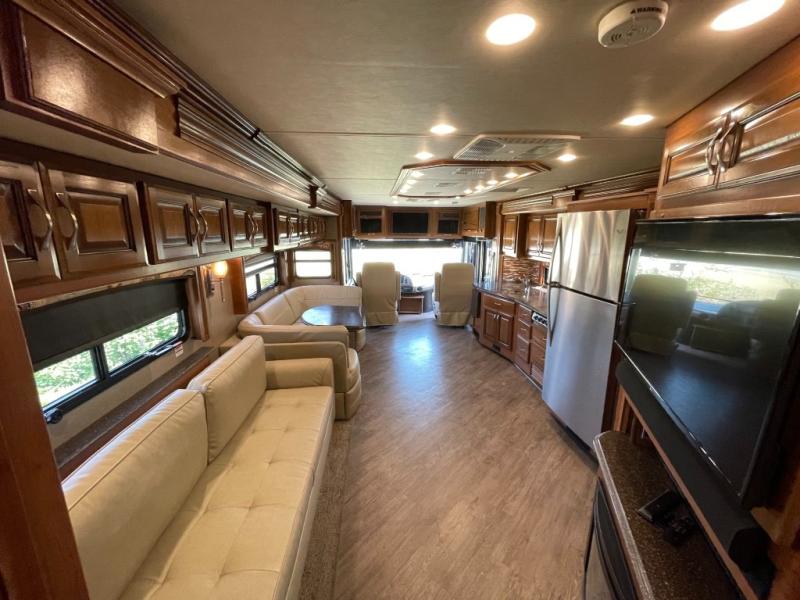 2018 Fleetwood Pace Arrow® LXE 38K, $ 149,990