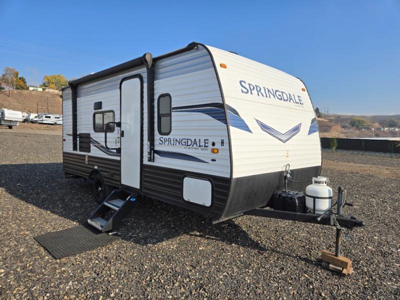2022 Keystone Springdale Mini 1760BH, $ 16,998