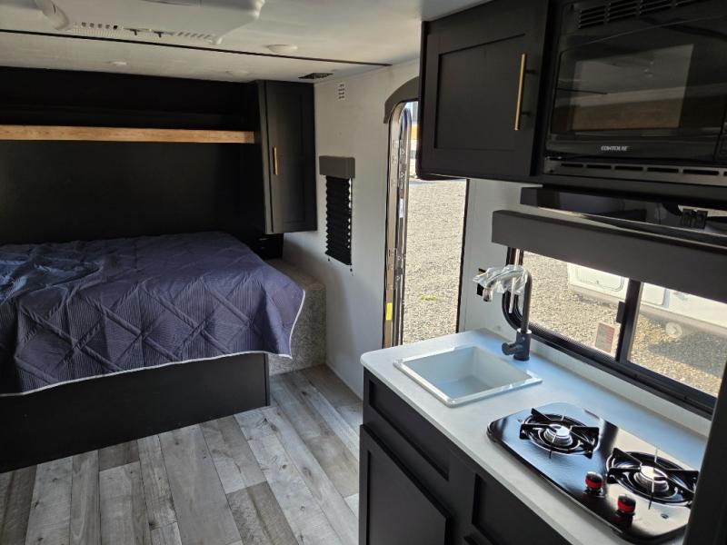 2022 Keystone Springdale Mini 1760BH, $ 16,998
