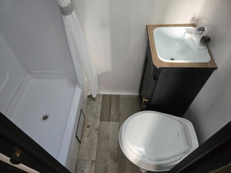 2022 Keystone Springdale Mini 1760BH, $ 16,998
