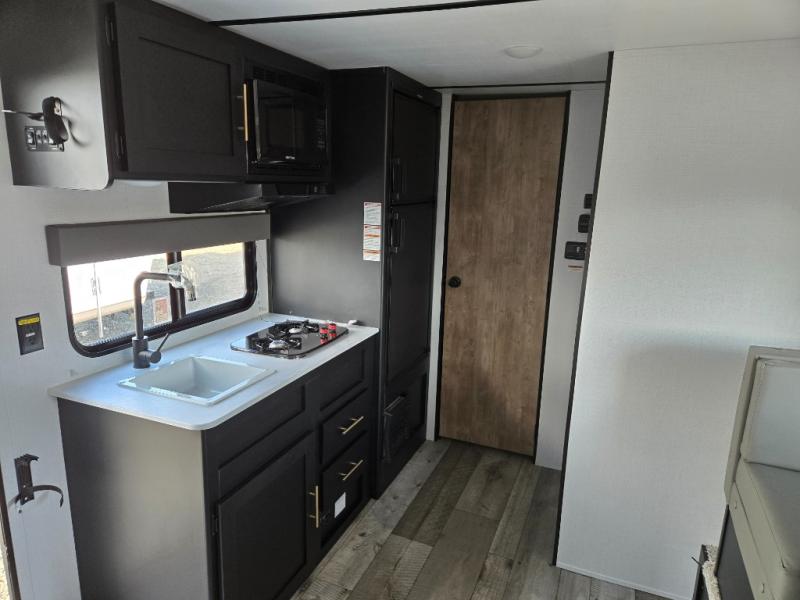 2022 Keystone Springdale Mini 1760BH, $ 16,998