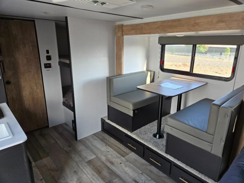 2022 Keystone Springdale Mini 1760BH, $ 16,998