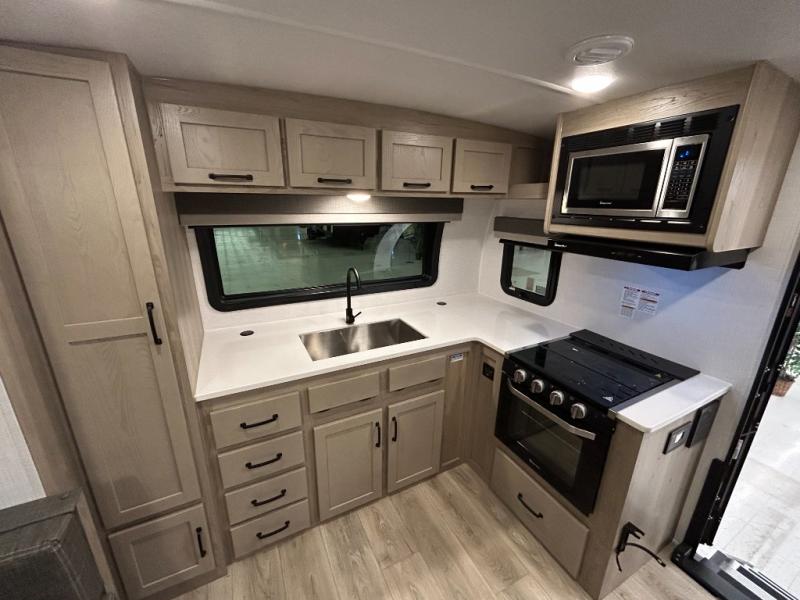 2025 Forest River Rockwood Mini Lite 2506FK, $ 34,998