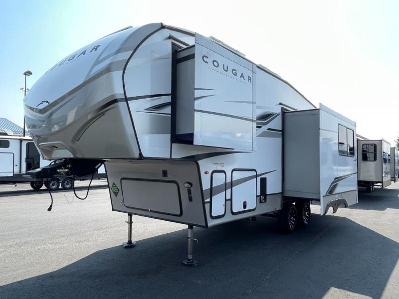 2024 Keystone Cougar Half-Ton (Fifth Wheel) 24RDS, $ 44,990