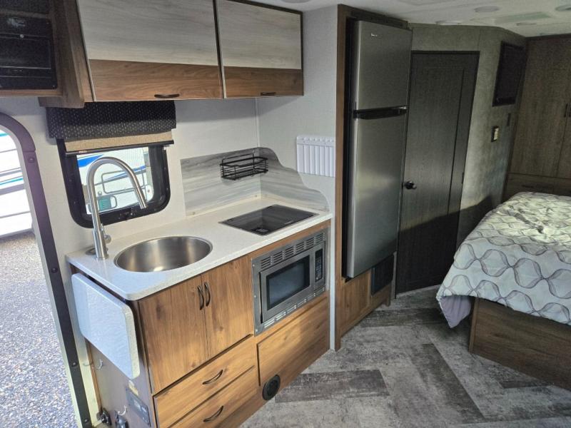 2020 Forest River Forester 2401B MBS, $ 79,998