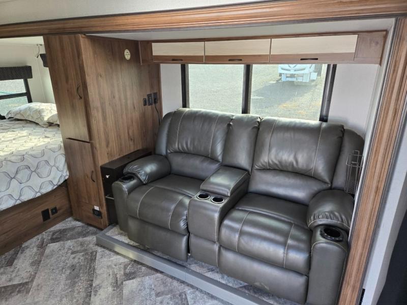 2020 Forest River Forester 2401B MBS, $ 79,998