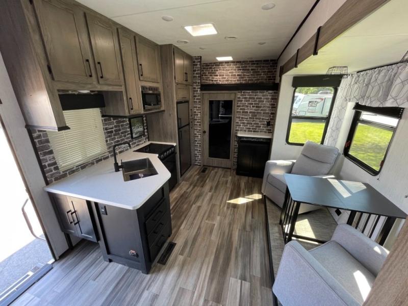 2021 Heartland Gravity GR 3340, $ 59,990
