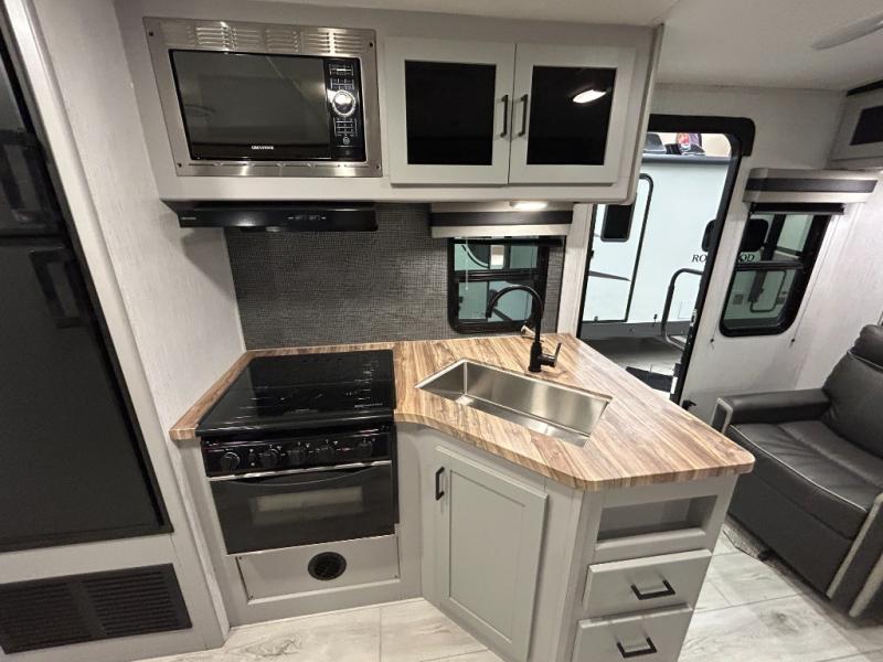 2022 Heartland North Trail Ultra Lite NT 27LRSS, $ 34,990