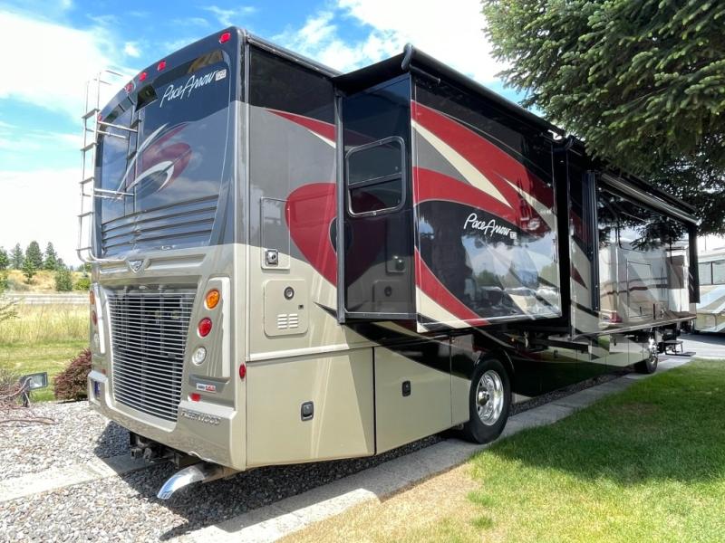 2019 Fleetwood Pace Arrow® LXE 38F, $ 159,990