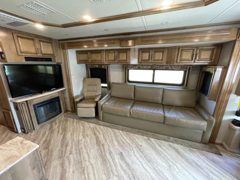 2019 Fleetwood Pace Arrow® LXE 38F, $ 159,990