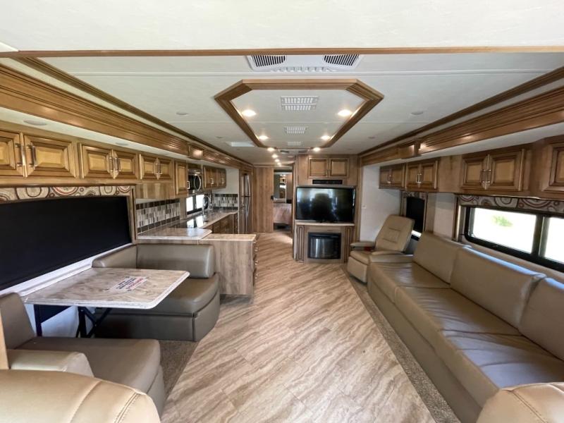 2019 Fleetwood Pace Arrow® LXE 38F, $ 159,990
