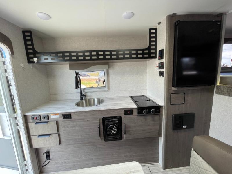 2024 Lance Truck Camper Long Bed 805, $ 24,990