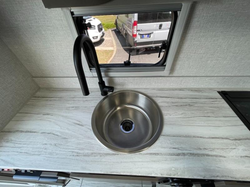 2024 Lance Truck Camper Long Bed 805, $ 24,990