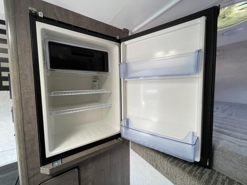 2024 Lance Truck Camper Long Bed 805, $ 24,990
