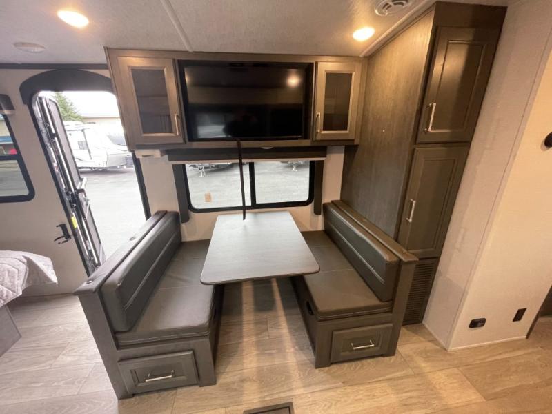 2024 Keystone Cougar Half-Ton (Travel Trailer - We, $ 39,990