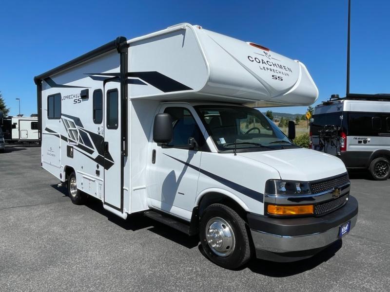 2027 Coachmen Leprechaun 210QSS Chevy 3500, $ 79,998