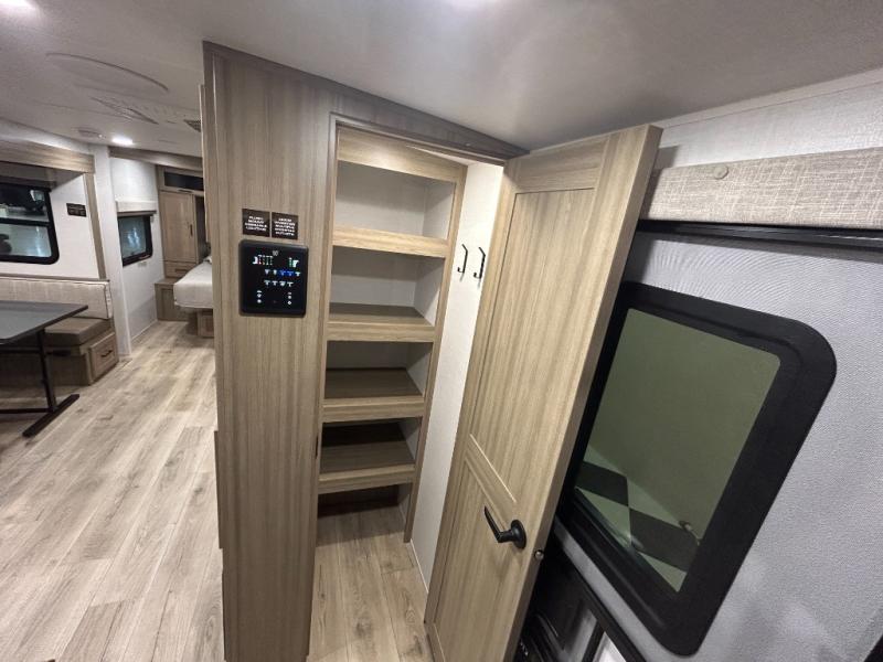 2027 Forest River Rockwood 2706BH, $ 64,660