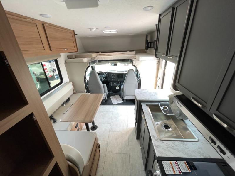 2027 Coachmen Leprechaun 210QSS Chevy 3500, $ 89,998