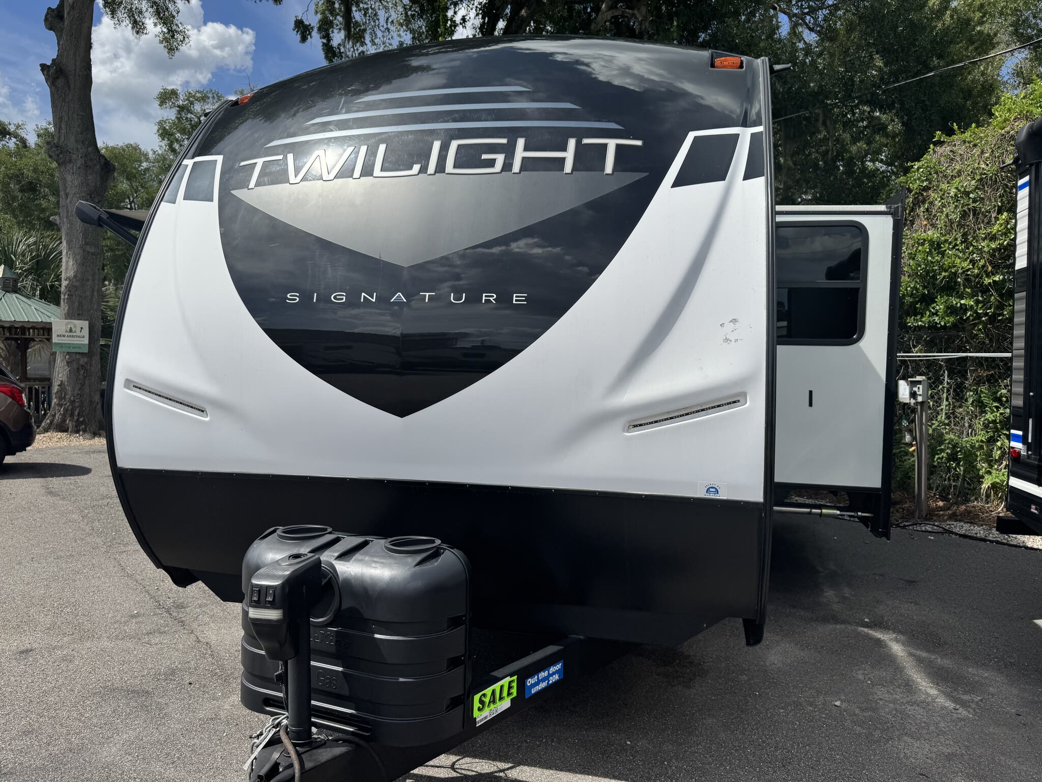 2022 Cruiser RV Twilight Signature TW2100, $ 19,995