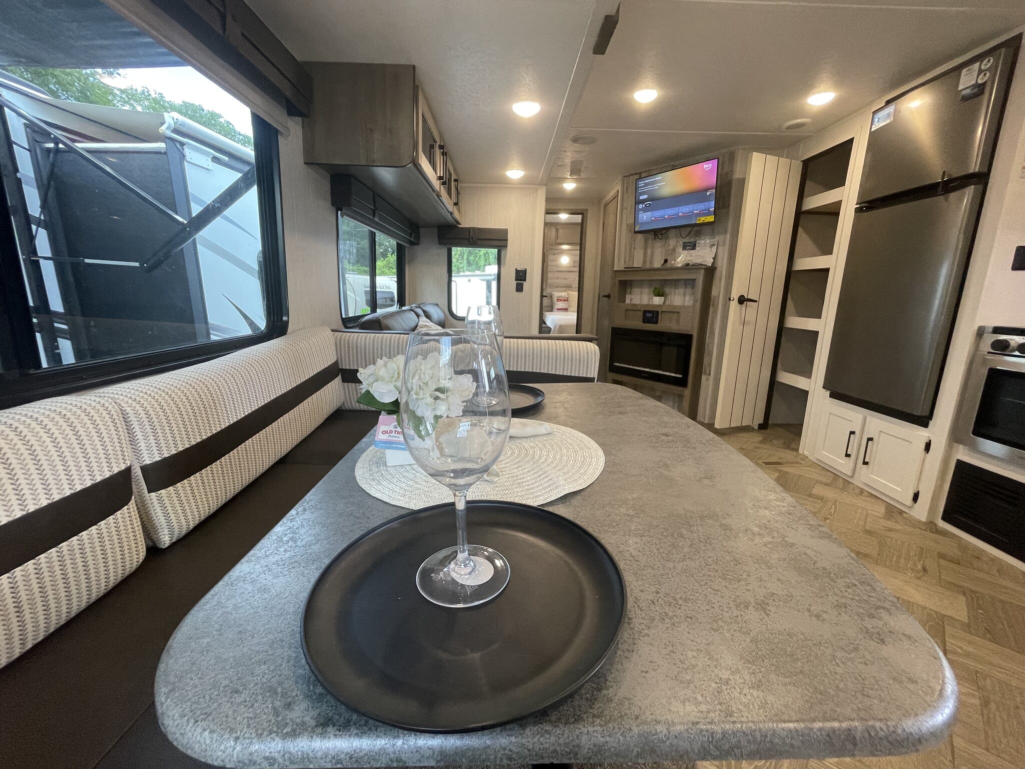 2022 Palomino Puma 28BHSS, $ 25,995