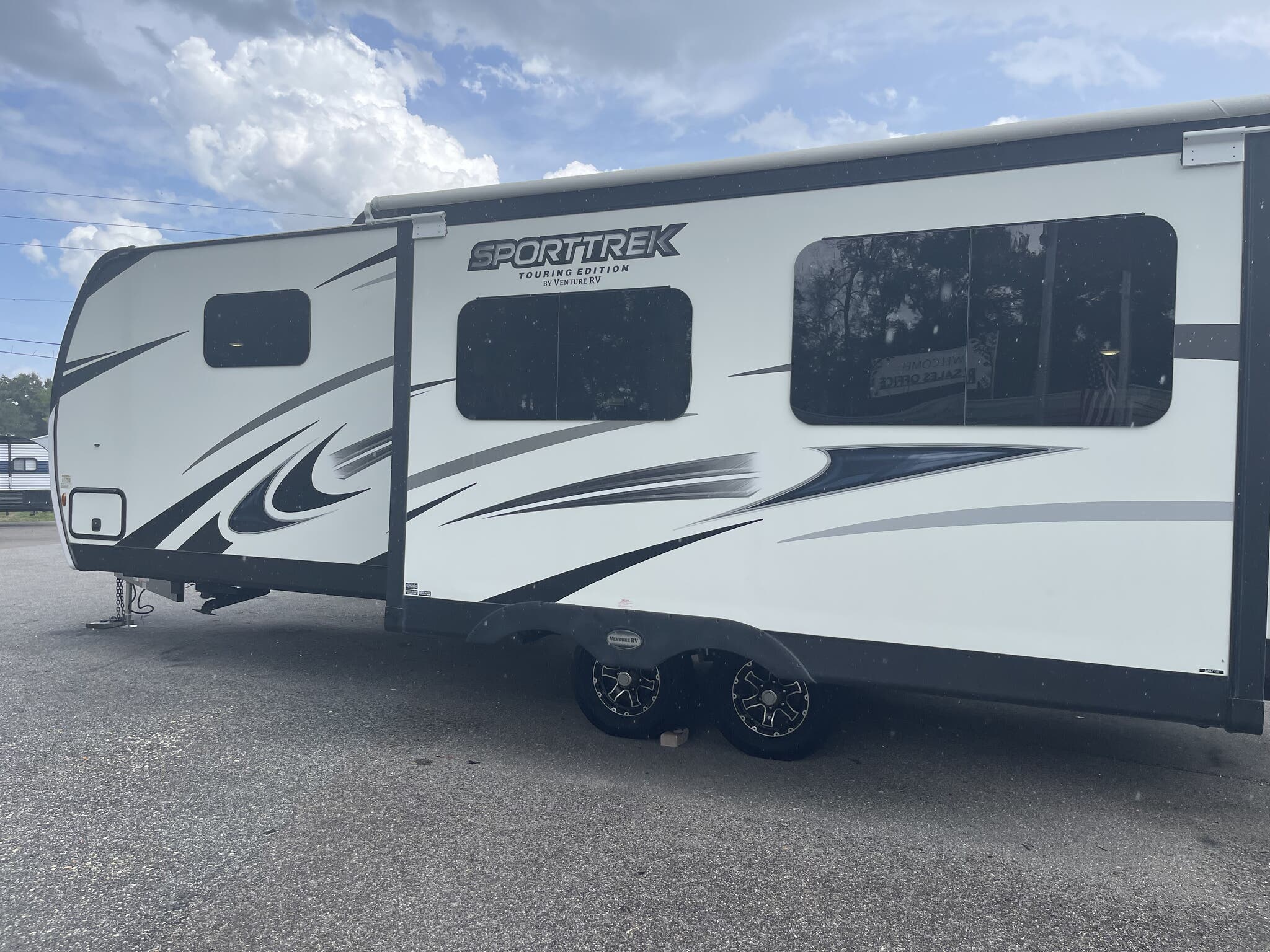 2022 Venture SportTrek Touring Edition STT272VRK, $ 29,995
