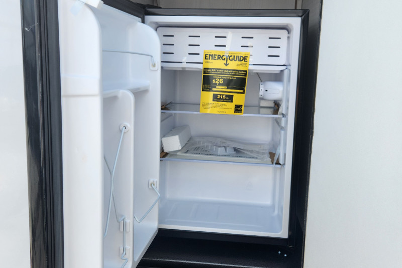 2025 Palomino SolAire Ultra Lite 2580RBSS, $ 38,990
